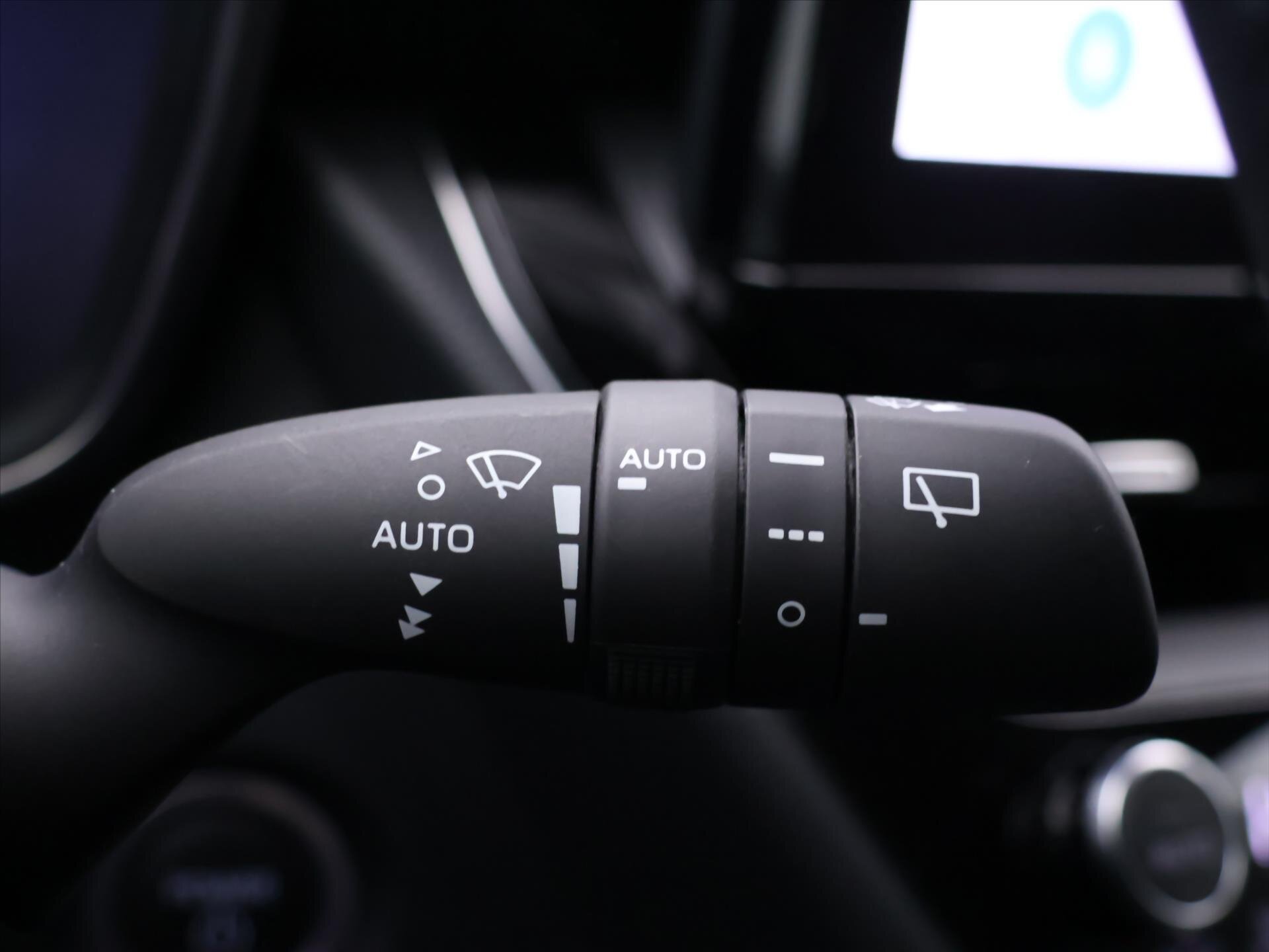 Toyota Corolla Kombi 2,0 l 112 kw