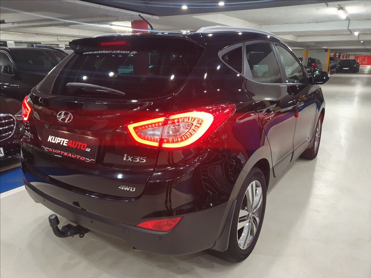 Hyundai ix35 SUV / Terénní 2,0 l 122 kw