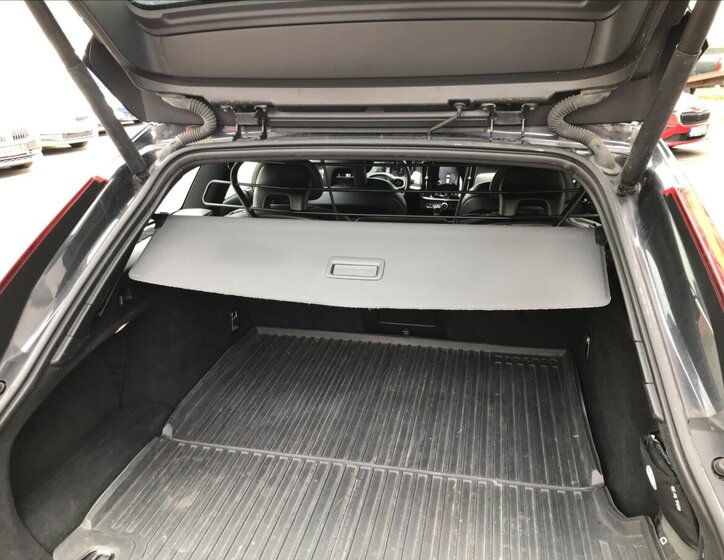 Volvo V90 Kombi 2,0 l 140 kw