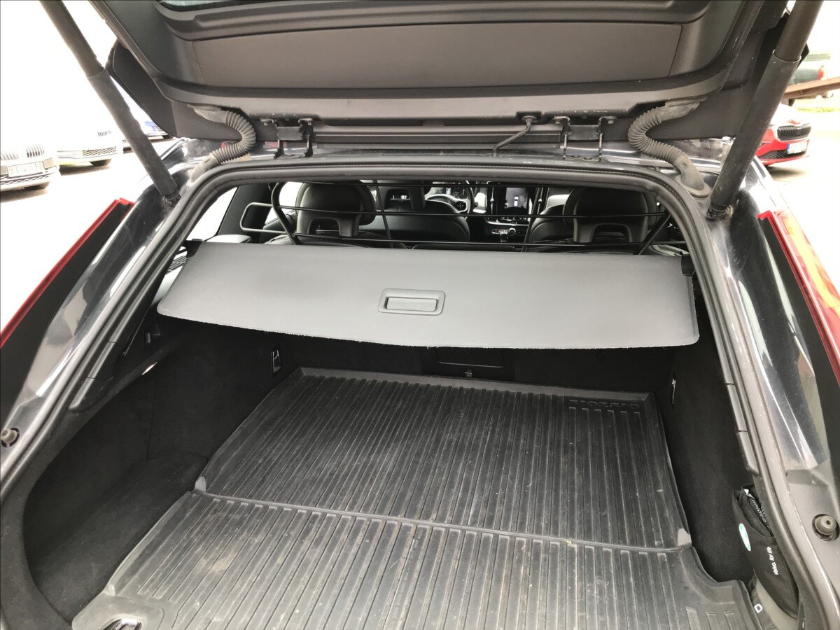 Volvo V90 Kombi 2,0 l 140 kw