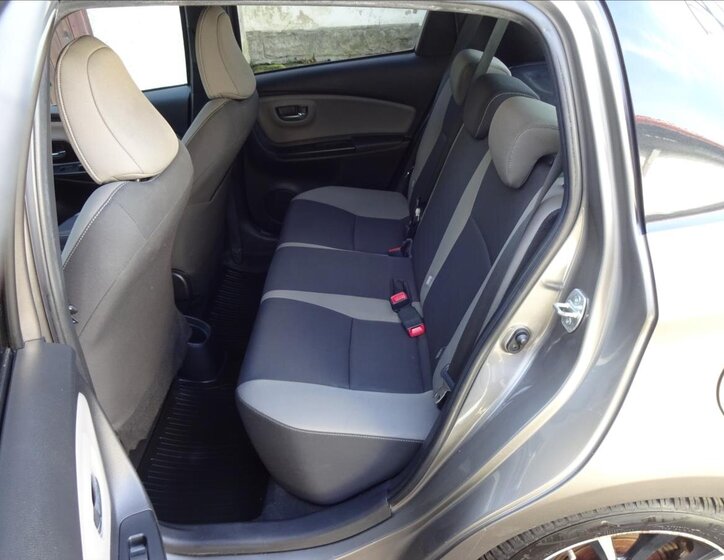 Toyota Yaris Kombi 1,3 l 73 kw