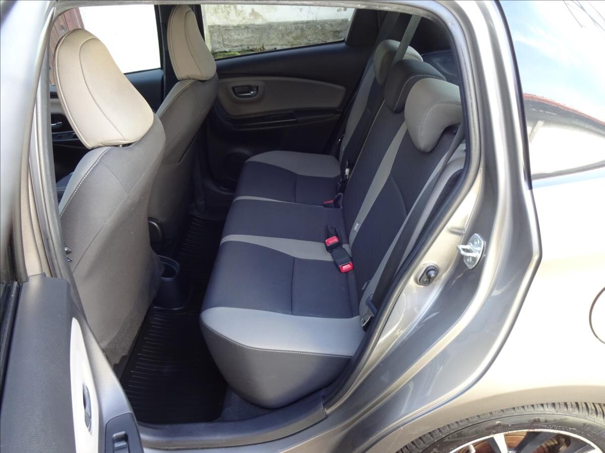 Toyota Yaris Kombi 1,3 l 73 kw