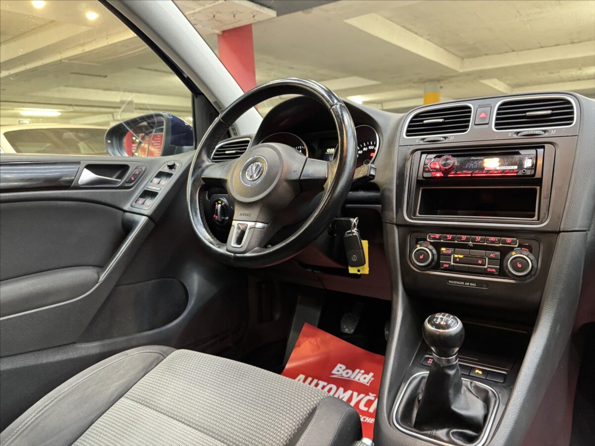 Volkswagen Golf Hatchback 1,4 l 59 kw