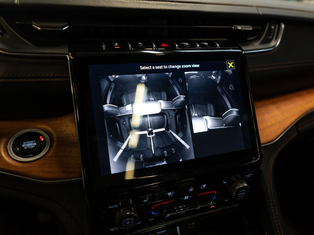 Jeep Grand Cherokee SUV / Terénní 5,7 l 266 kw