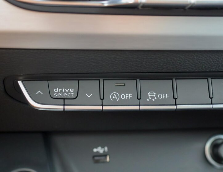 Audi A4 Kombi 2,0 l 110 kw