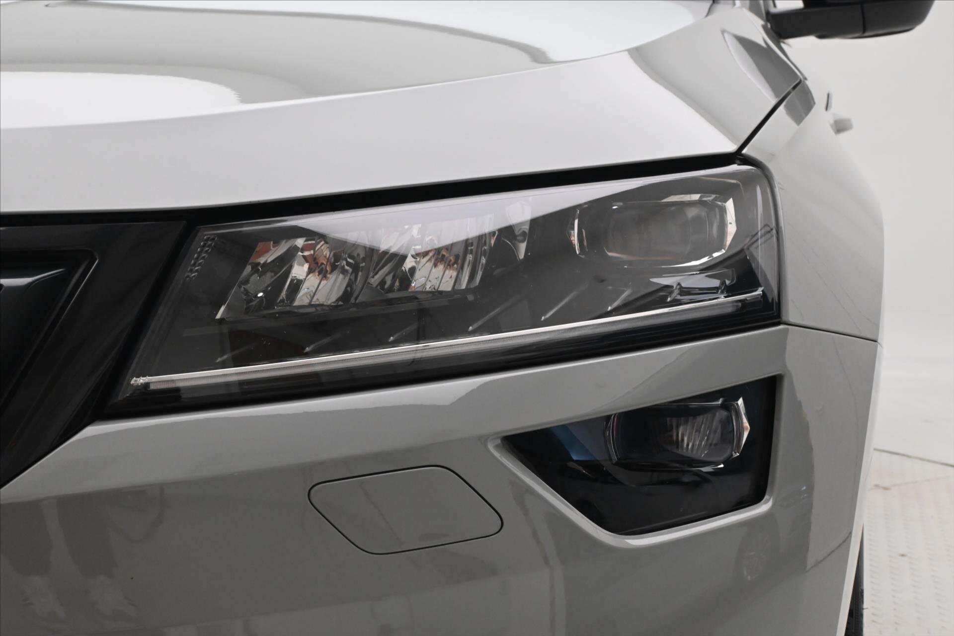 Škoda Karoq SUV / Terénní 1,5 l 110 kw