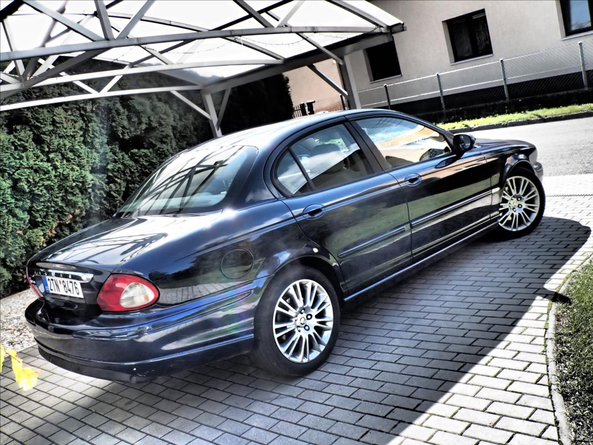 Jaguar X-Type