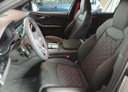 Audi Q7 9