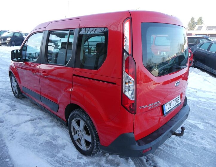 Ford Tourneo Connect 7