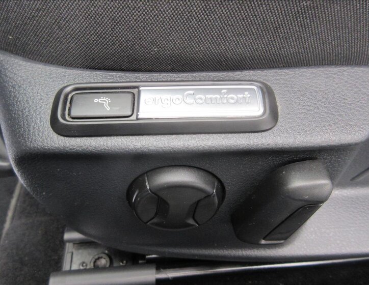 Volkswagen Passat Kombi 2,0 l 110 kw