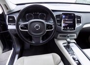 Volvo XC90 28
