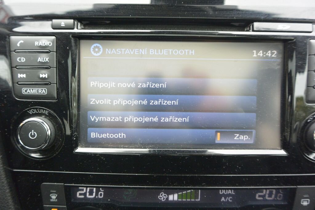 Nissan Qashqai SUV / Terénní 1,2 l 85 kw