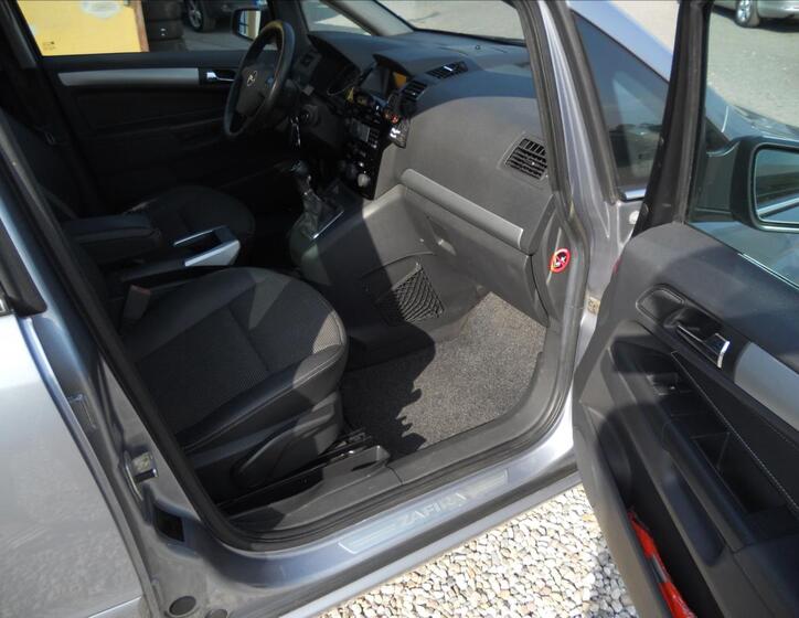 Opel Zafira 20