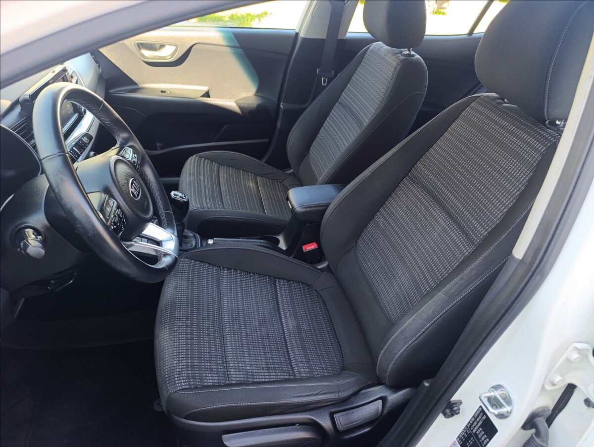 KIA Stonic Hatchback 1,4 l 73 kw