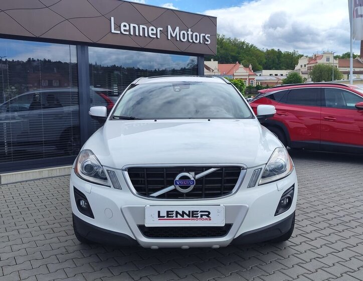 Volvo XC60 SUV / Terénní 2,4 l 136 kw