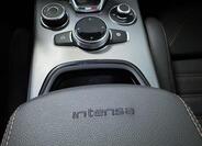 Alfa Romeo Stelvio 10