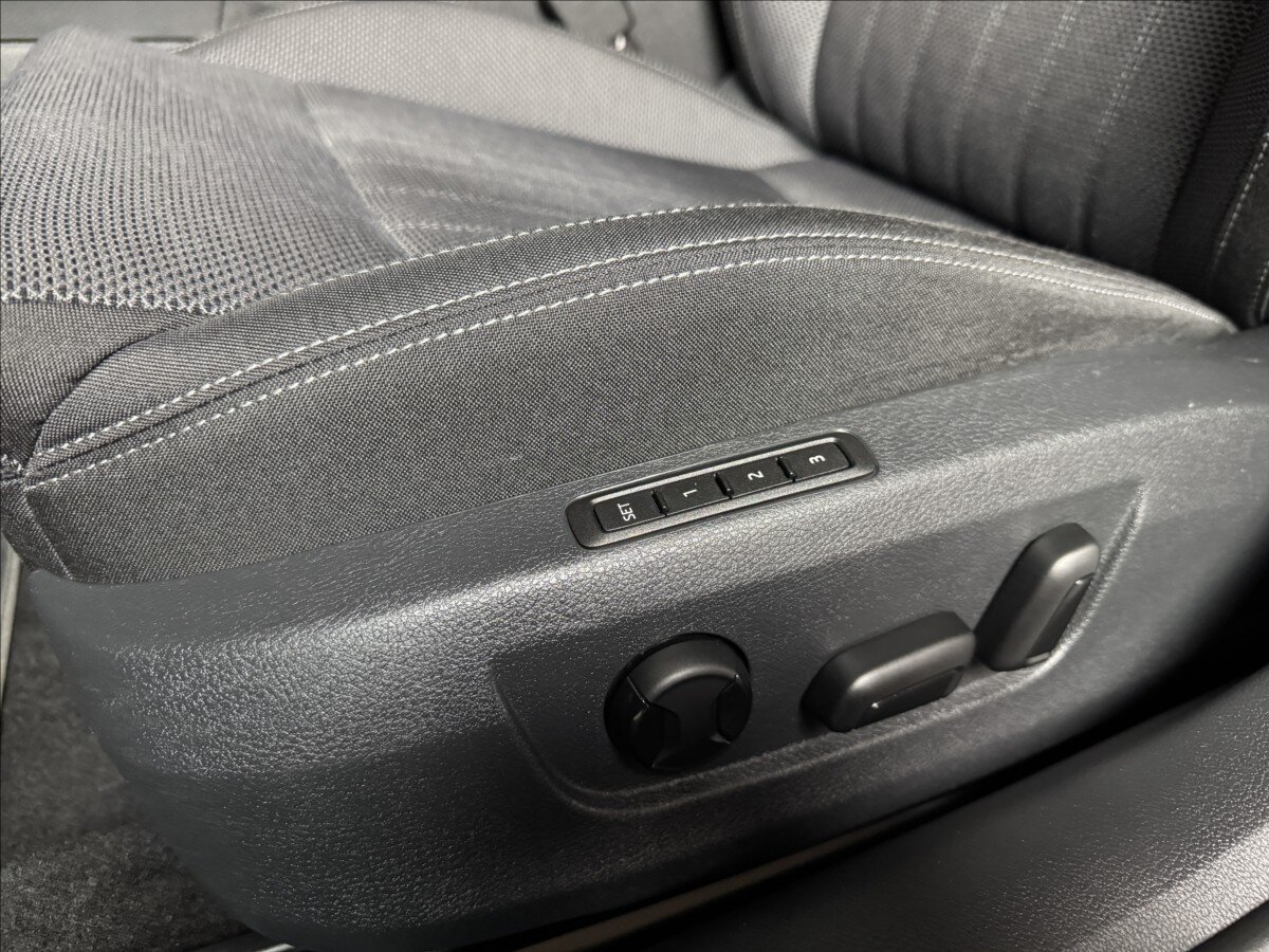 Škoda Superb Kombi 1,4 l 160 kw