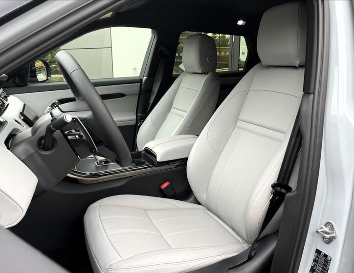 Land Rover Range Rover Evoque 11