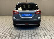 Suzuki SX4 S-Cross 16