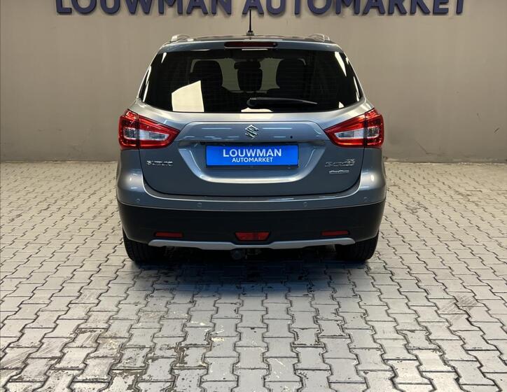 Suzuki SX4 S-Cross 16