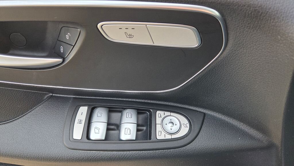 Mercedes-Benz Vito VAN / Minibus 2,0 l 174 kw