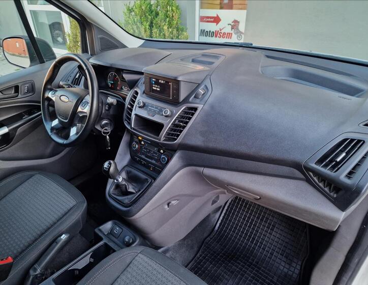 Ford Transit Connect 13
