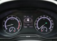 Škoda Karoq SUV / Terénní 1,5 l 110 kw