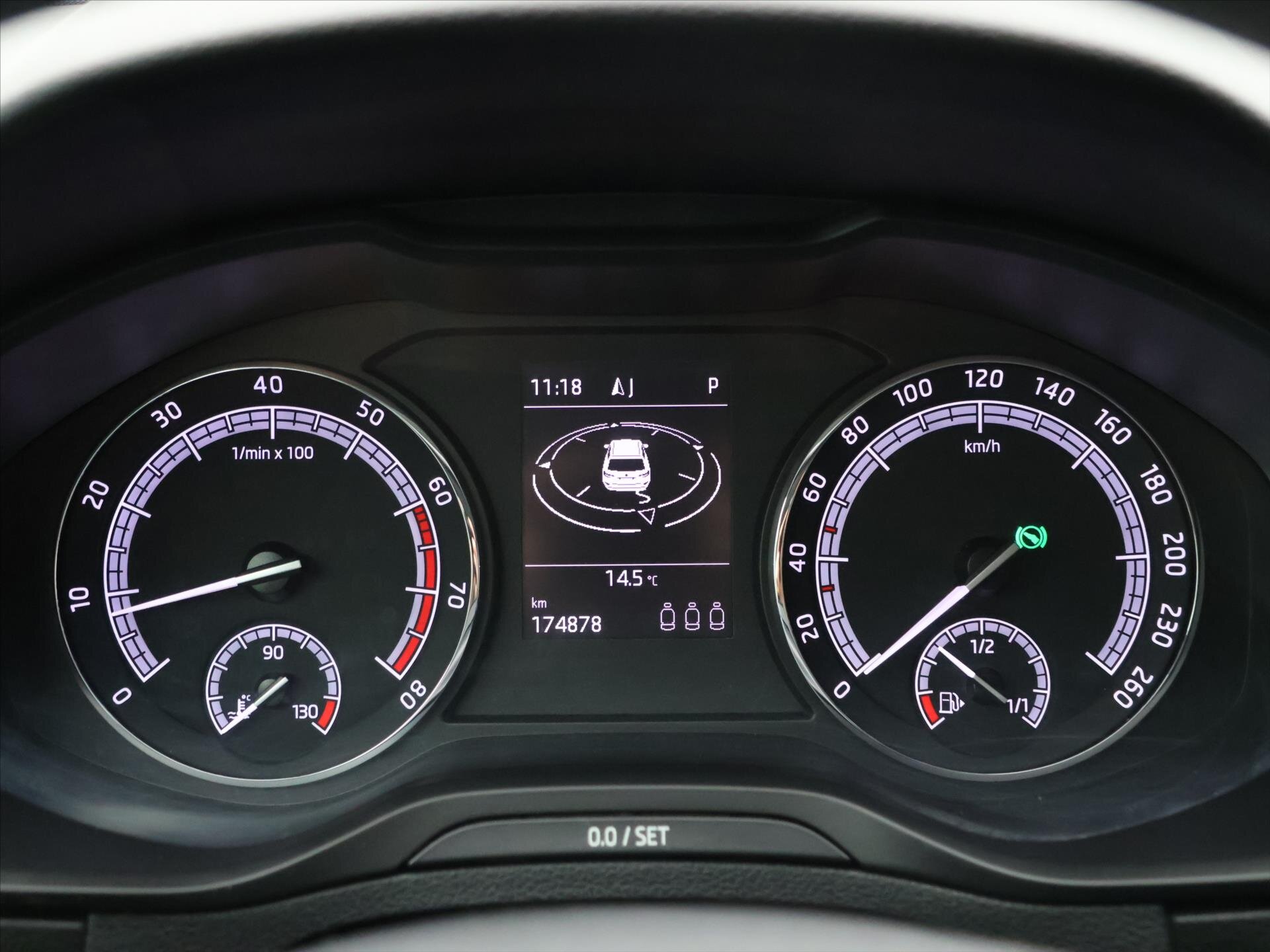 Škoda Karoq SUV / Terénní 1,5 l 110 kw