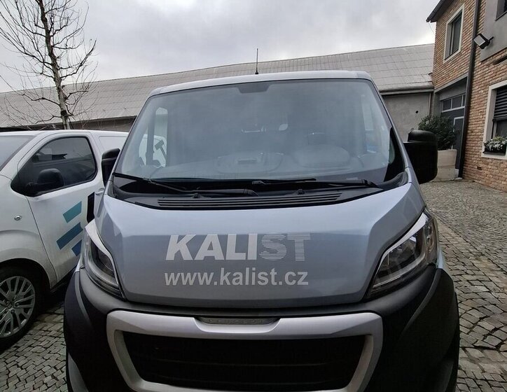 Peugeot Boxer VAN-Minibus 2,2 l 121 kw