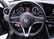Alfa Romeo Giulia Sedan / Limuzína 2,1 l 110 kw