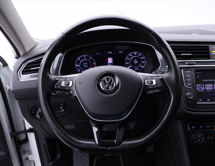 Volkswagen Tiguan SUV 2,0 l 176 kw