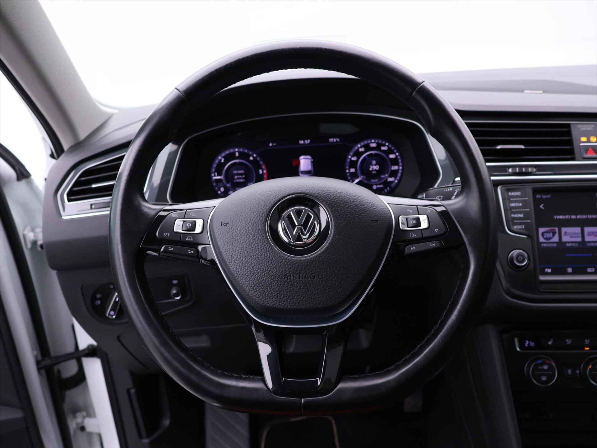 Volkswagen Tiguan SUV 2,0 l 176 kw