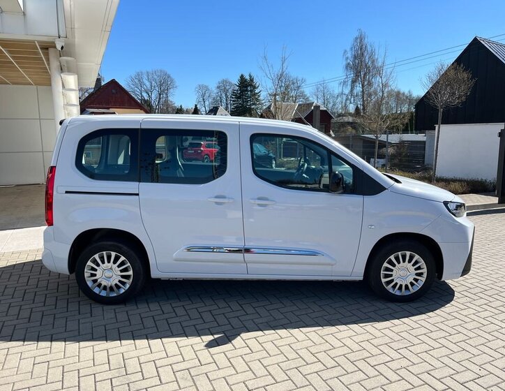 Toyota ProAce City Verso MPV 1,5 l 75 kw