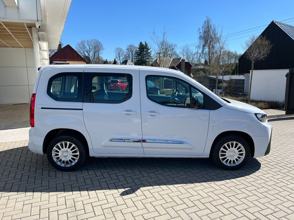Toyota ProAce City Verso MPV 1,5 l 75 kw