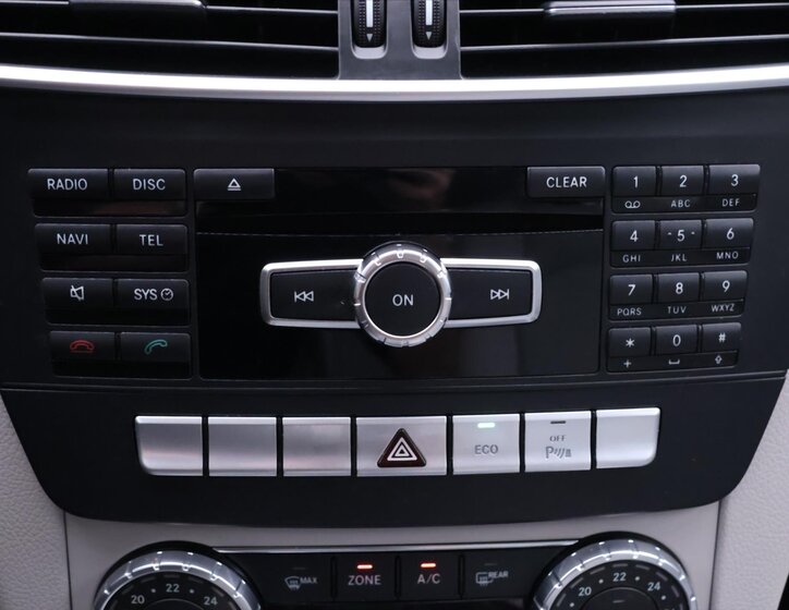 Mercedes-Benz Třídy C 25