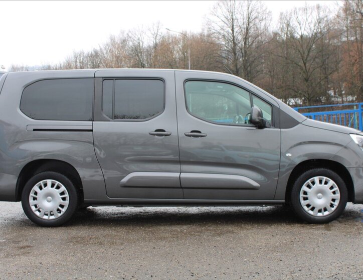 Opel Combo MPV 1,2 l 81 kw
