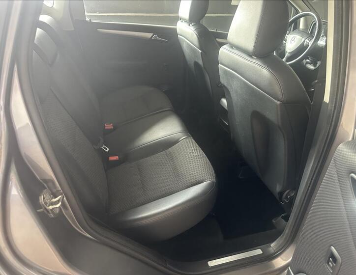 Mercedes-Benz Třídy A 16