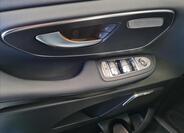 Mercedes-Benz Třídy V 12