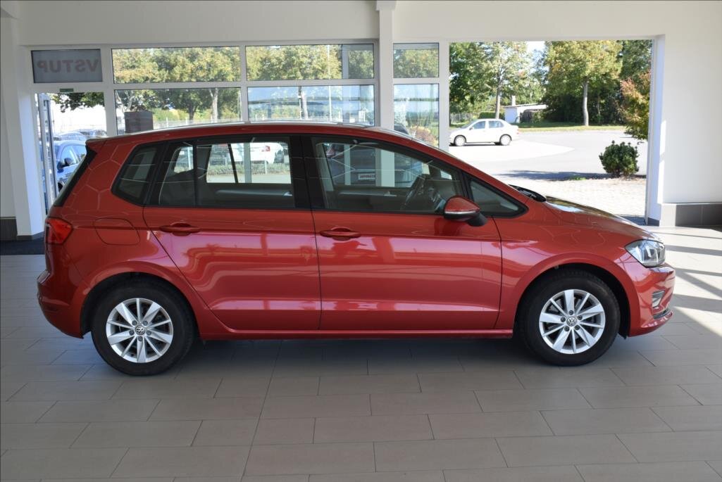 Volkswagen Golf Sportsvan Kombi 1,4 l 92 kw