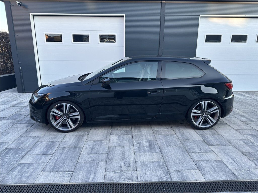 Seat Leon Hatchback 2,0 l 213 kw
