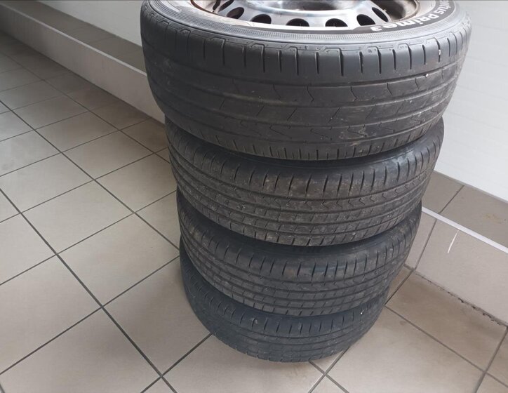 Citroën C4 Picasso MPV 1,2 l 81 kw