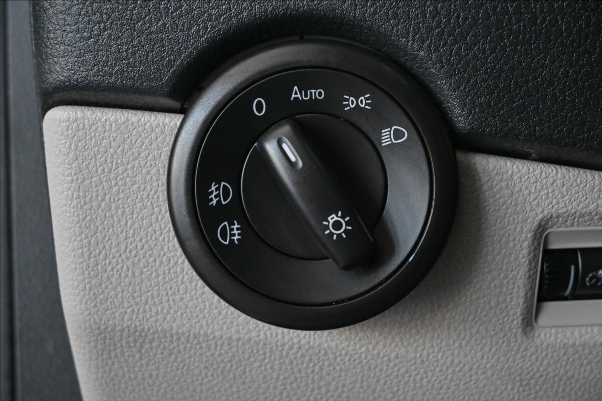 Volkswagen Transporter Skříň 2,0 l 75 kw