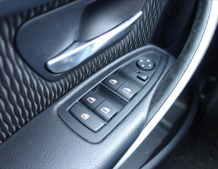 BMW Řada 3 Sedan 2,0 l 105 kw