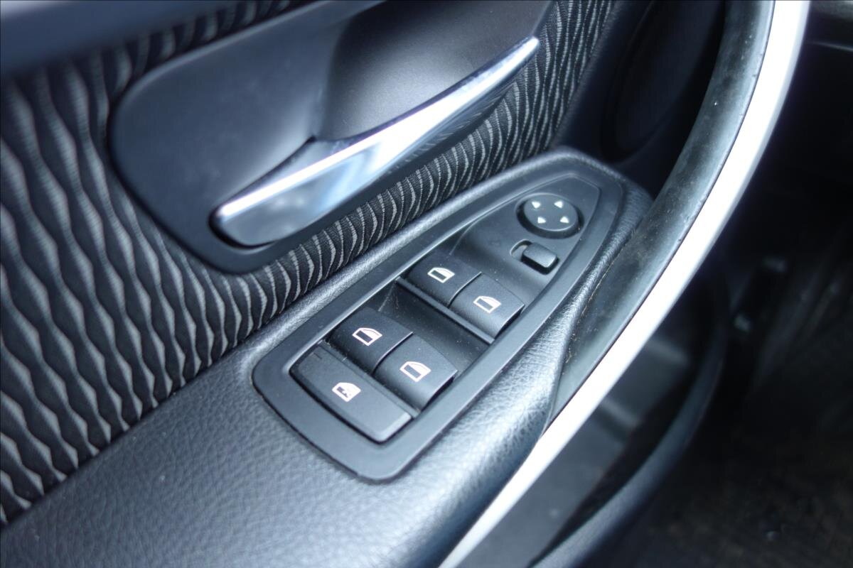 BMW Řada 3 Sedan 2,0 l 105 kw