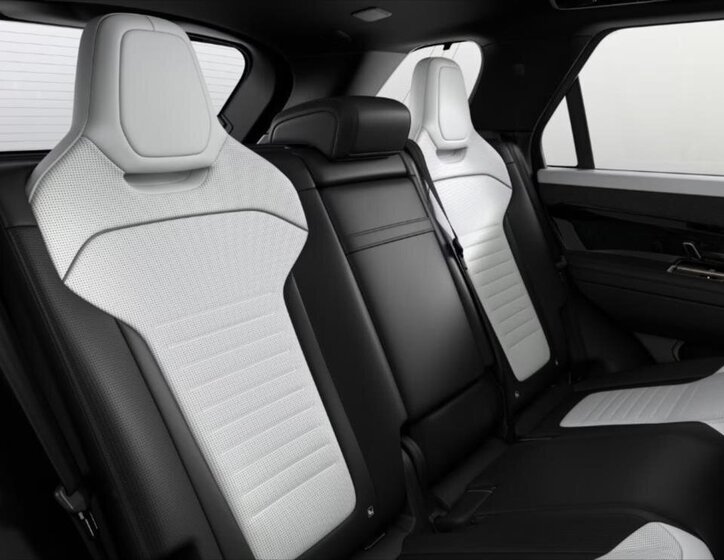 Land Rover Range Rover Sport SUV / Terénní 4,4 l 467 kw