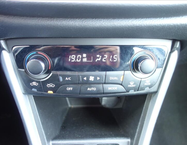 Suzuki S-Cross SUV 1,4 l 103 kw