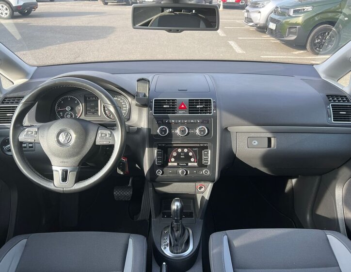 Volkswagen Touran MPV 1,6 l 77 kw