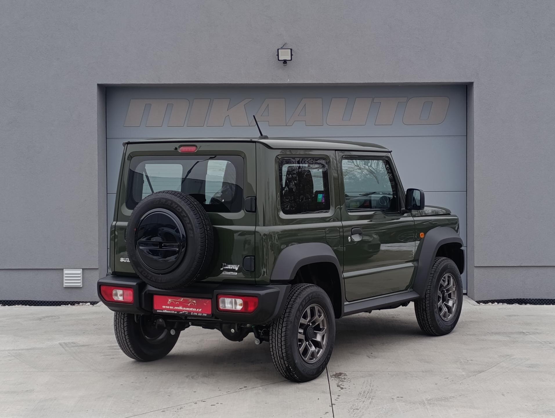 Suzuki Jimny SUV 1,5 l 75 kw