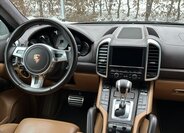 Porsche Cayenne 22