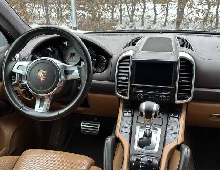 Porsche Cayenne 22